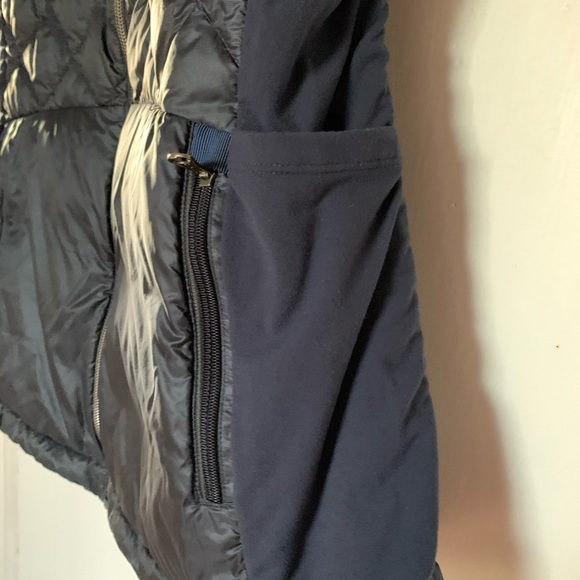 Lululemon Down Running Vest 6 - Picture 15 of 15